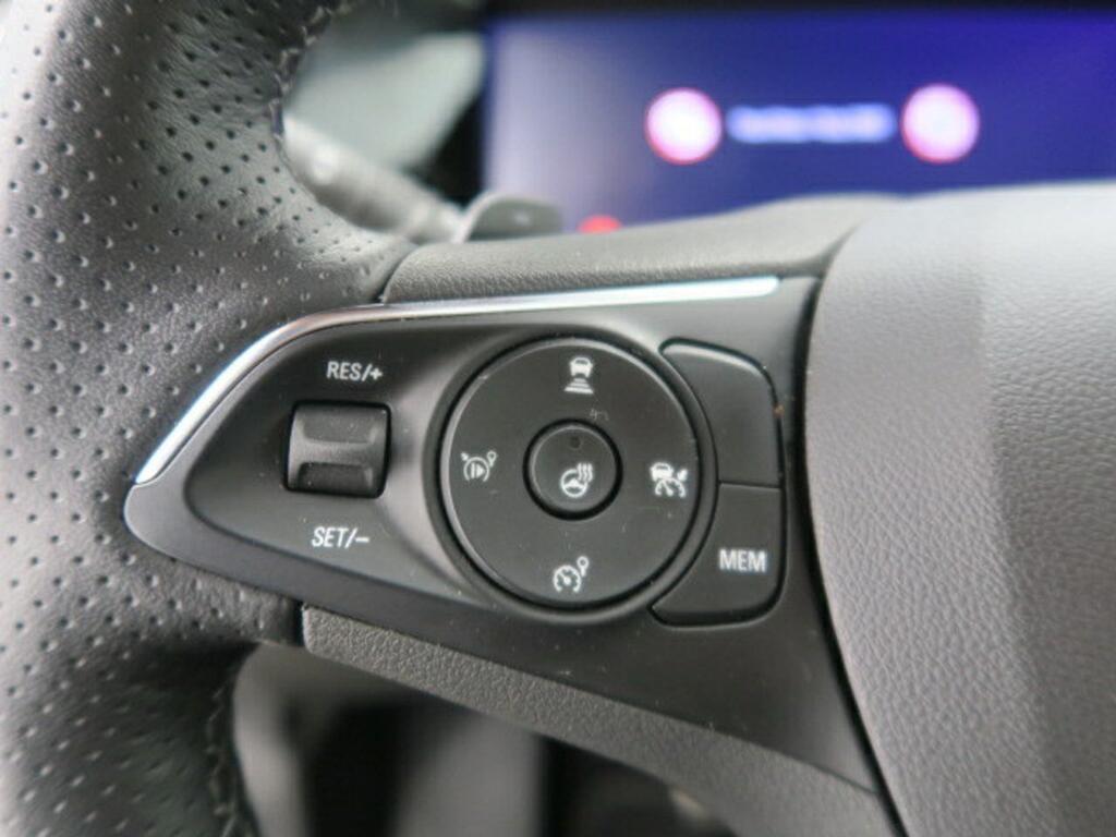 Opel Grandland GS E PHEV 300 CV AT8 9