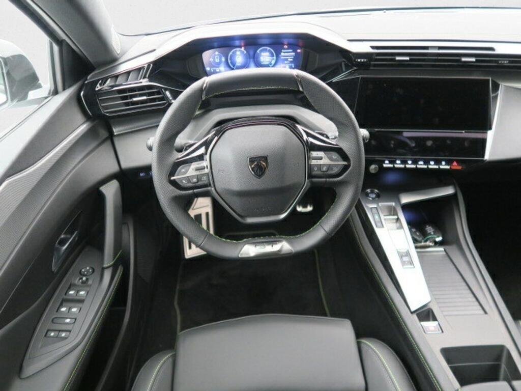 Peugeot 308 GT 1.6 PLUG-IN HYBRID 180CV 5P EAT8 15