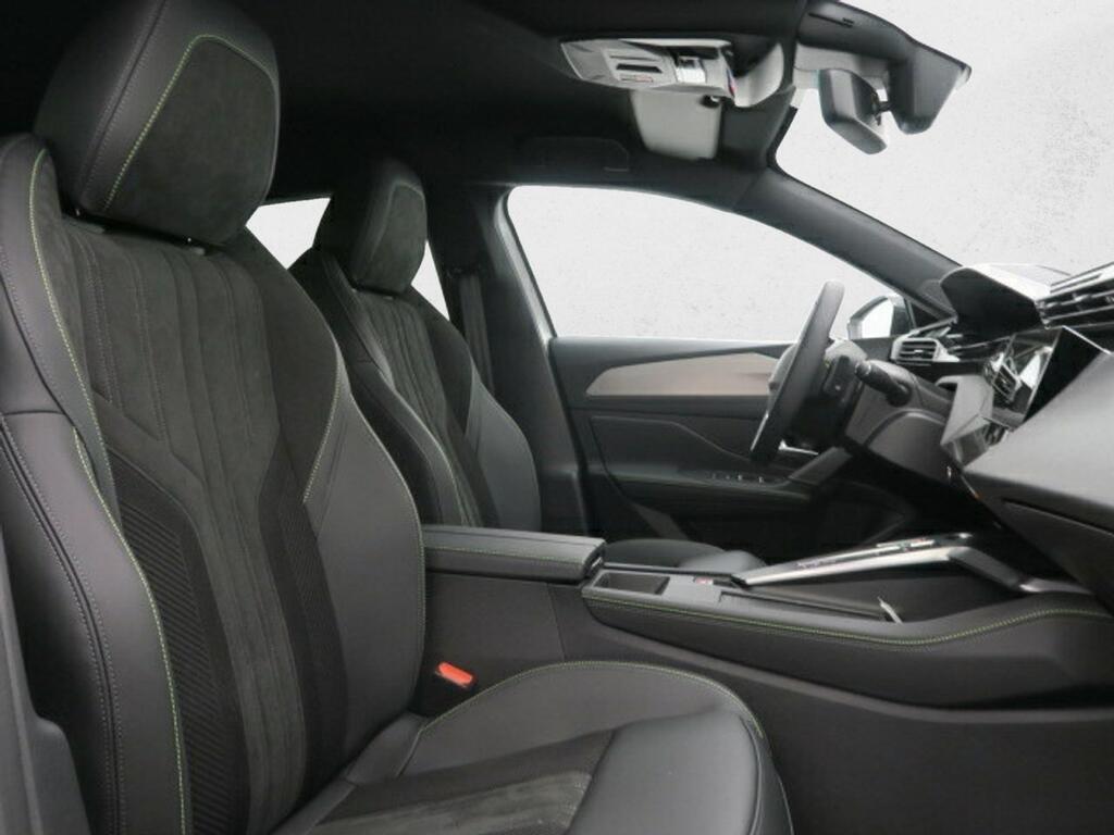 Peugeot 308 GT 1.6 PLUG-IN HYBRID 180CV 5P EAT8 17
