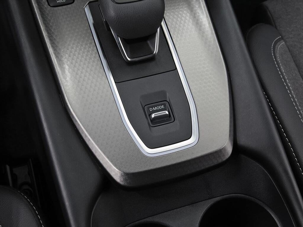 Nissan Qashqai DIG-T 116kW CVT N-Connecta 34