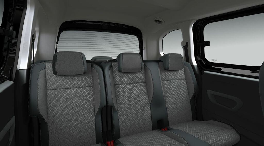 Opel Combo Cargo 1.5 TD 74KW SWB 4P 5