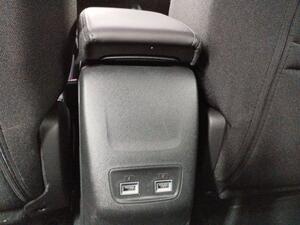 Peugeot 2008 Eléctrico Allure Pack (100kW) 9