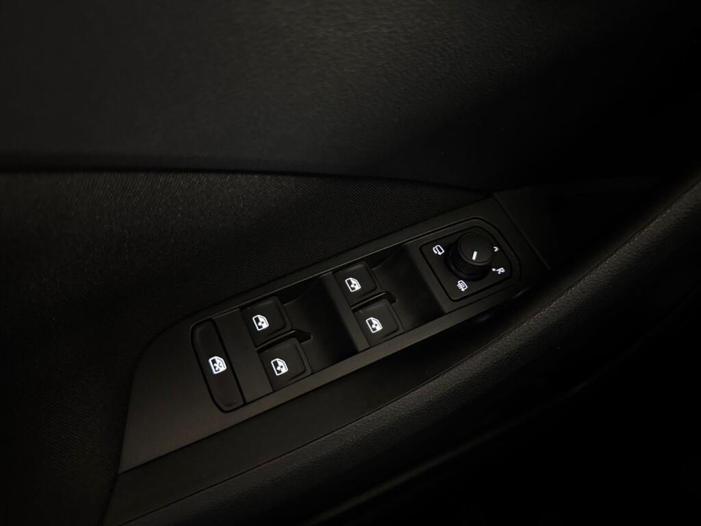 Skoda Kamiq 1.0 TSI 85kW (115CV) DSG SELECTION Segunda mano
