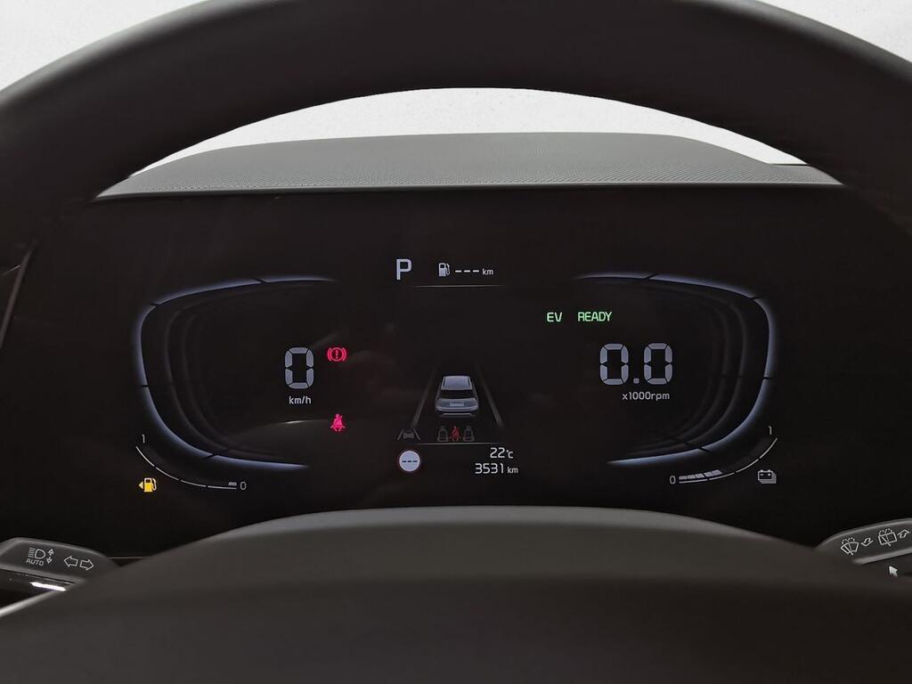 Kia Niro 1.6 GDi HEV 104kW (141CV) Concept 13