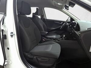 Kia Niro 1.6 GDi HEV 104kW (141CV) Concept 7