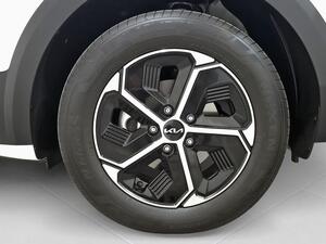Kia Niro 1.6 GDi HEV 104kW (141CV) Concept 10