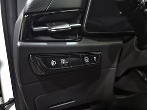 Kia Niro 1.6 GDi HEV 104kW (141CV) Concept 12