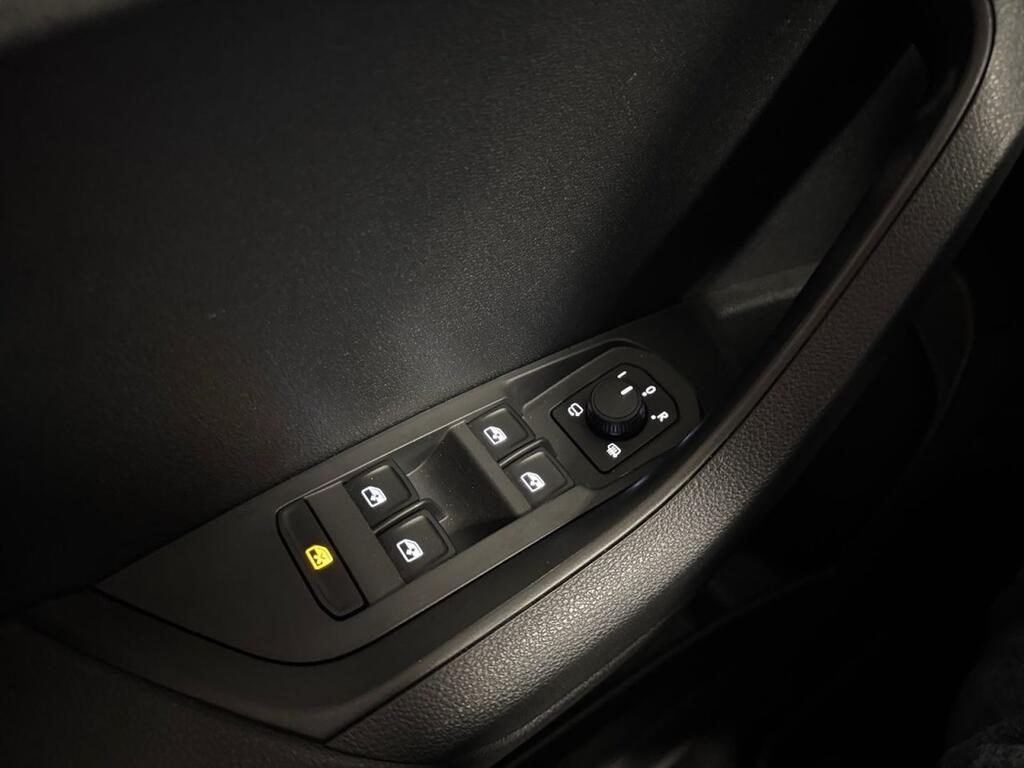Skoda Karoq 1.5 TSI 110kW (150CV) DSG ACT Selection Segunda mano