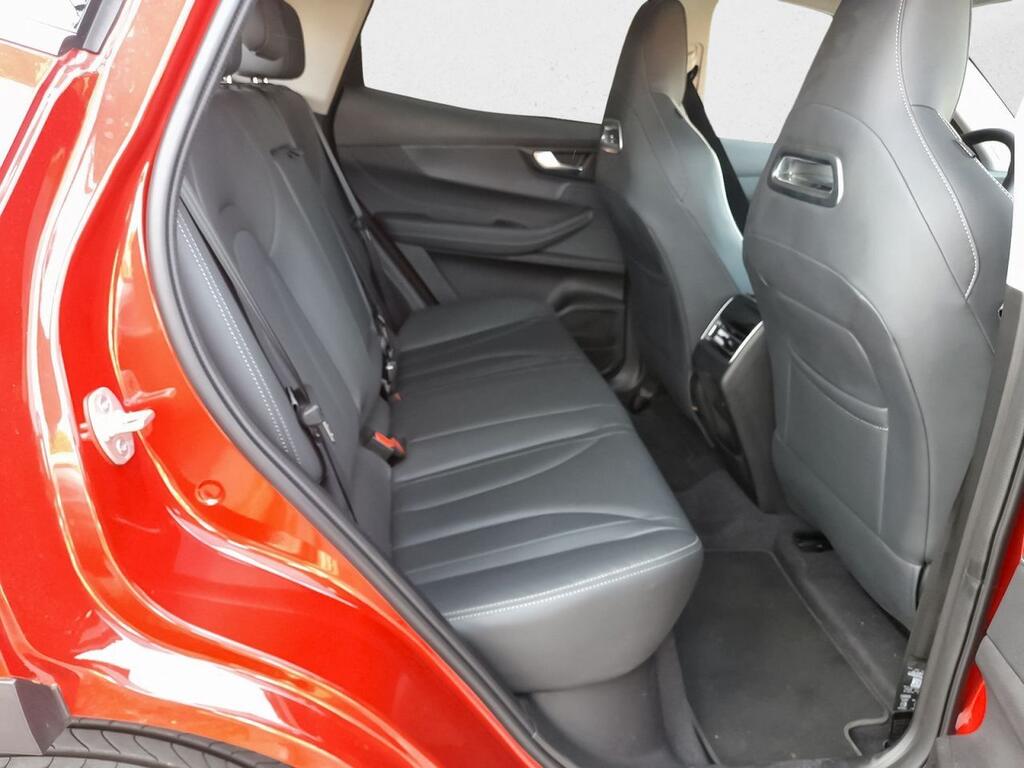 Ebro S400 1.5 DHE HEV Excellence CVT 8