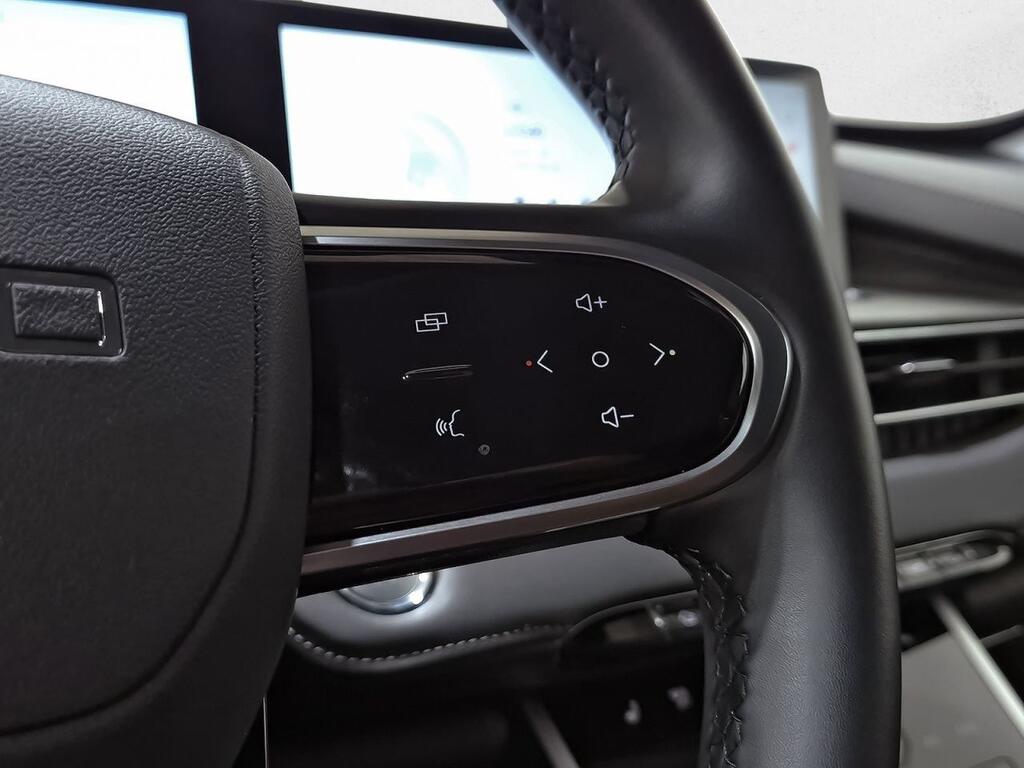 Ebro S400 1.5 DHE HEV Excellence CVT 17