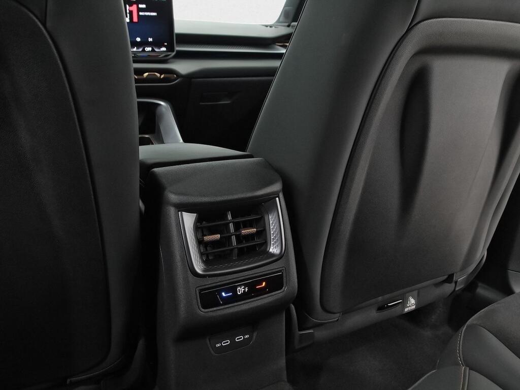 CUPRA Terramar 1.5 TSI e-Hybrid 150kW (204 CV) DSG Segunda mano