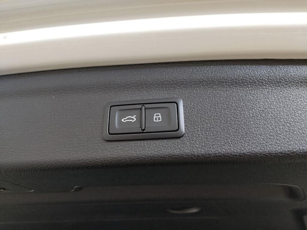 Audi Q3 Black line 35 TDI 110kW (150CV) S tronic Segunda mano