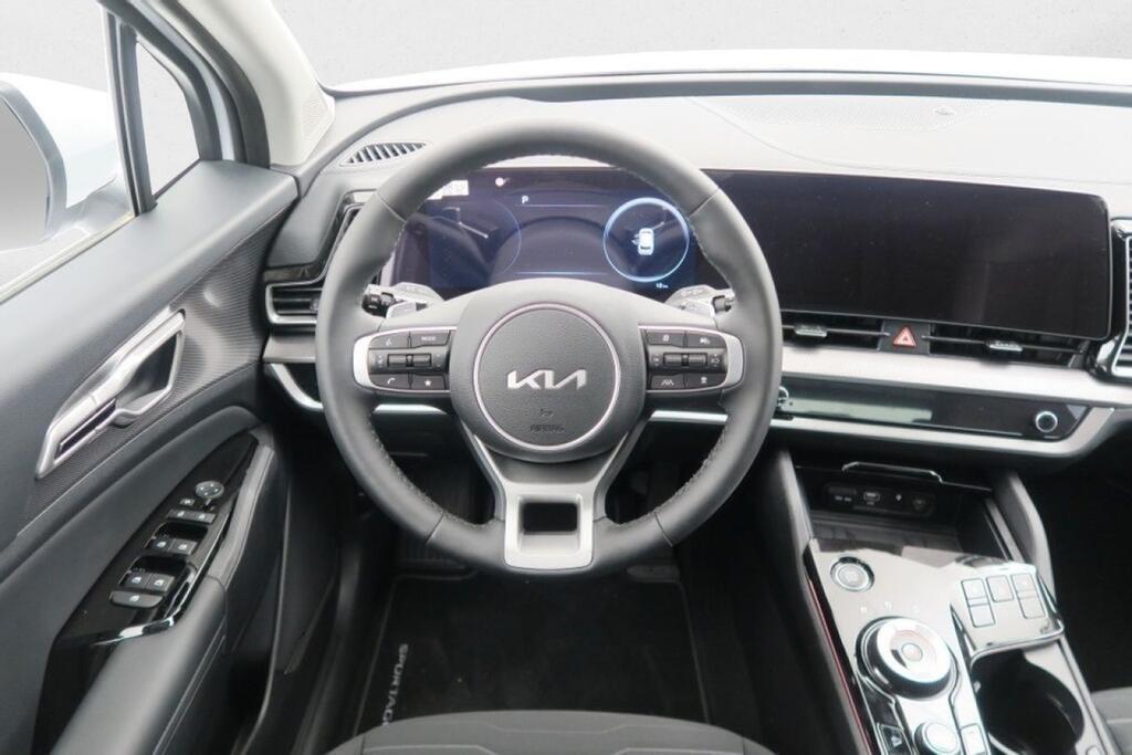Kia Sportage 1.6 T-GDi PHEV Tech 4X4 (17″) 16