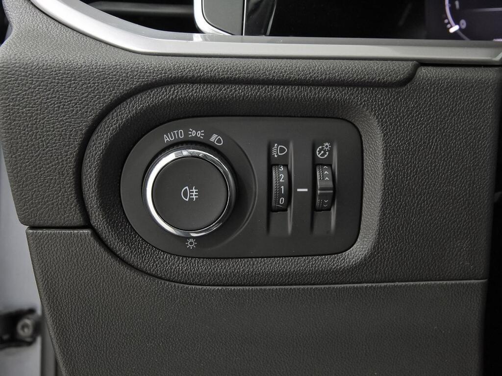 Opel Grandland 1.2 Turbo Design & Tech 14