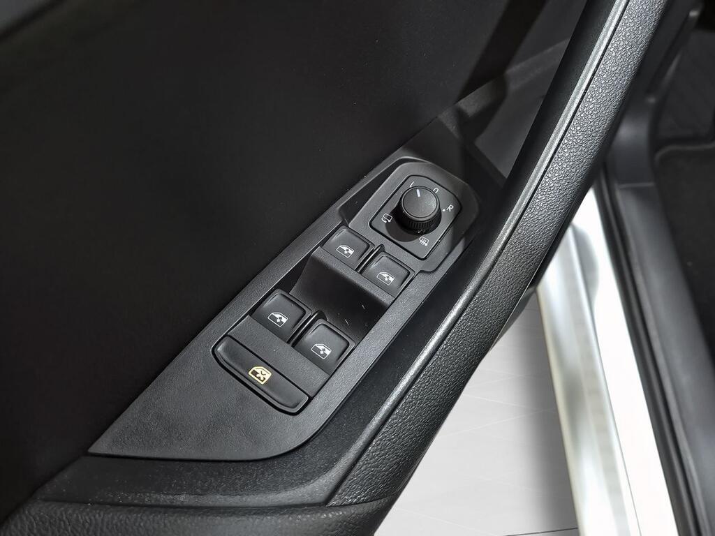 Skoda Karoq 1.5 TSI 110kW (150CV) ACT Selection 9