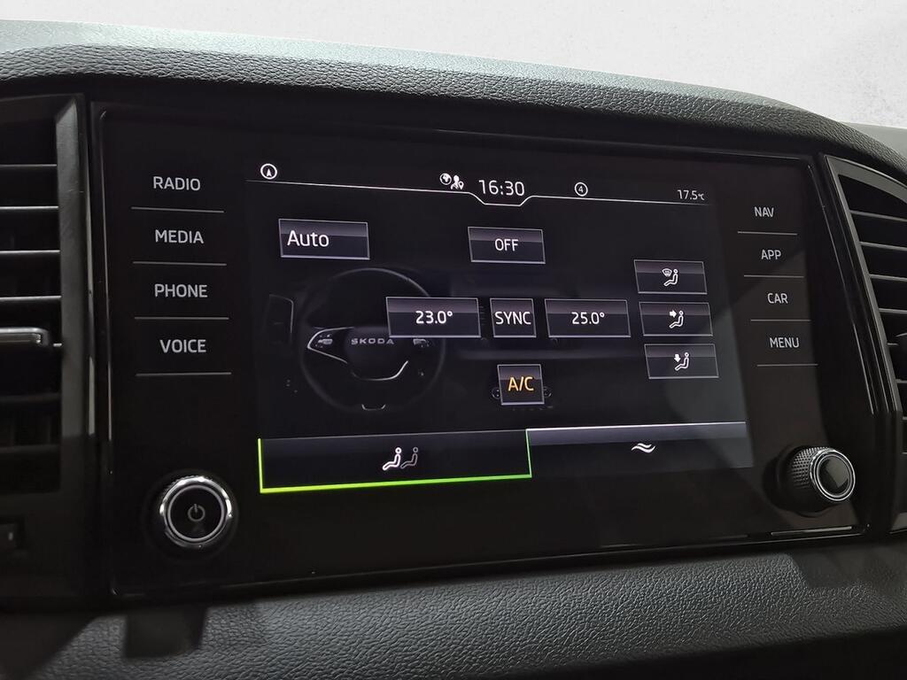 Skoda Karoq 1.5 TSI 110kW (150CV) ACT Selection 23