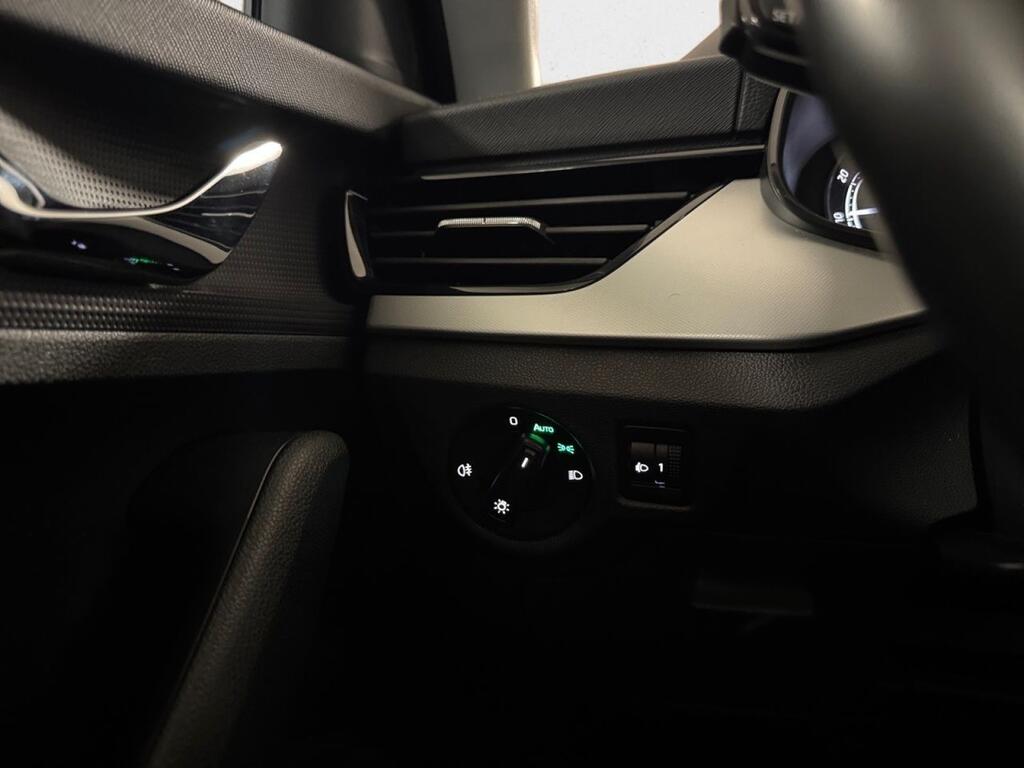 Skoda Kamiq 1.0 TSI 81kW (110CV) AMBITION 12