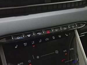 Ebro S400 1.5 DHE HEV Excellence CVT 31