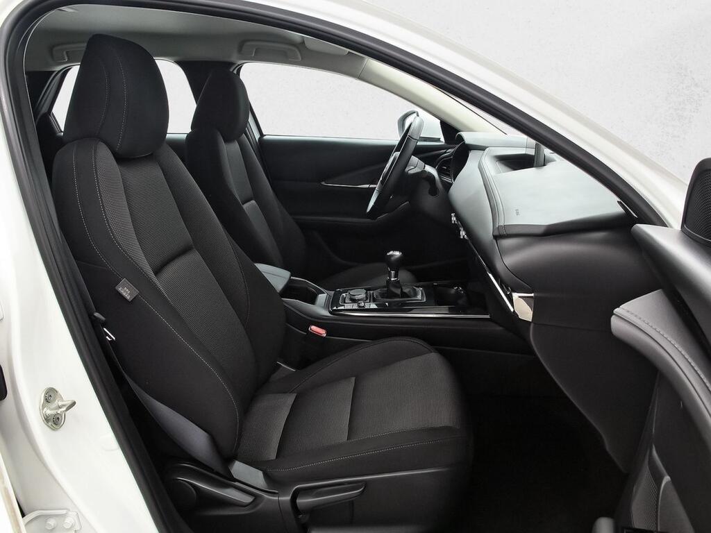 Mazda CX-30 2.5L e-SKYACTIV G MHEV 103kW Centre-Line 7