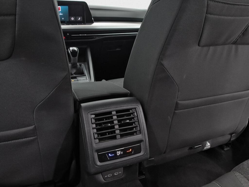 Volkswagen Golf Life 1.5 TSI 96kW (130CV) 33