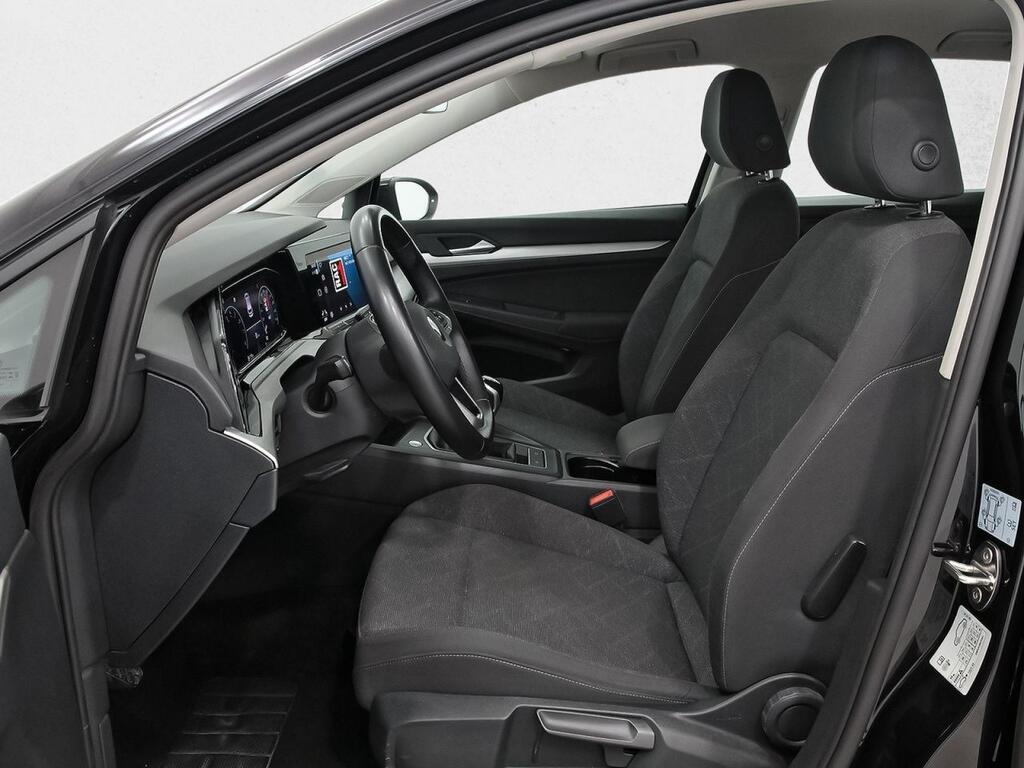 Volkswagen Golf Life 1.5 TSI 96kW (130CV) 8