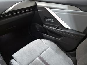 Opel Astra 1.5D DTH 96kW (130CV) Elegance Auto 32