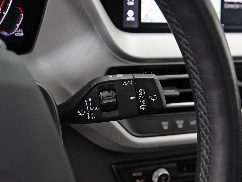 BMW Serie 1 118i 17