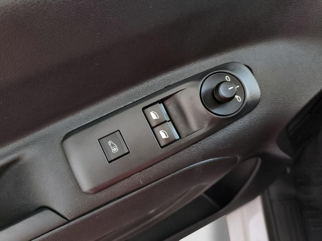 Peugeot Partner *PARTNER FURGON 1.5 BLUEHDI 100 STANDARD 4P 600KG 9