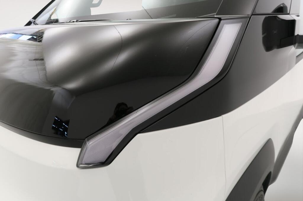 Kia PV5 Passenger Furgoneta BEV 71KWH L2H1 PLUS AUTO 163 4P 27