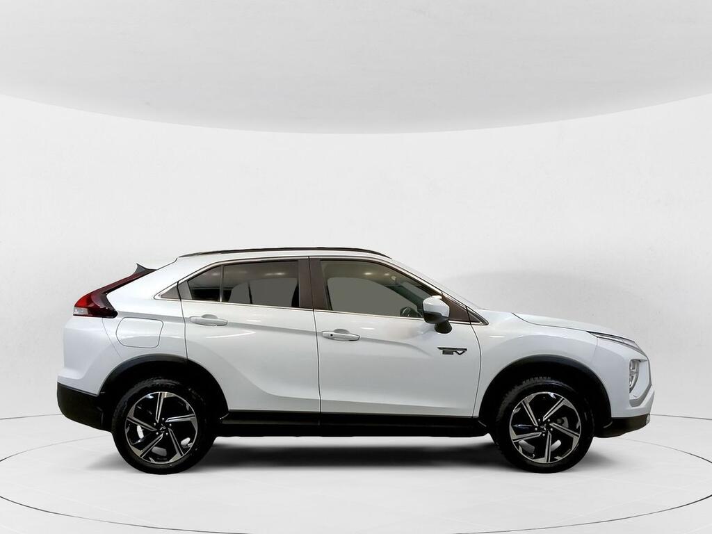 Mitsubishi Eclipse Cross 2.4 PHEV Kaiteki Auto 4WD 3