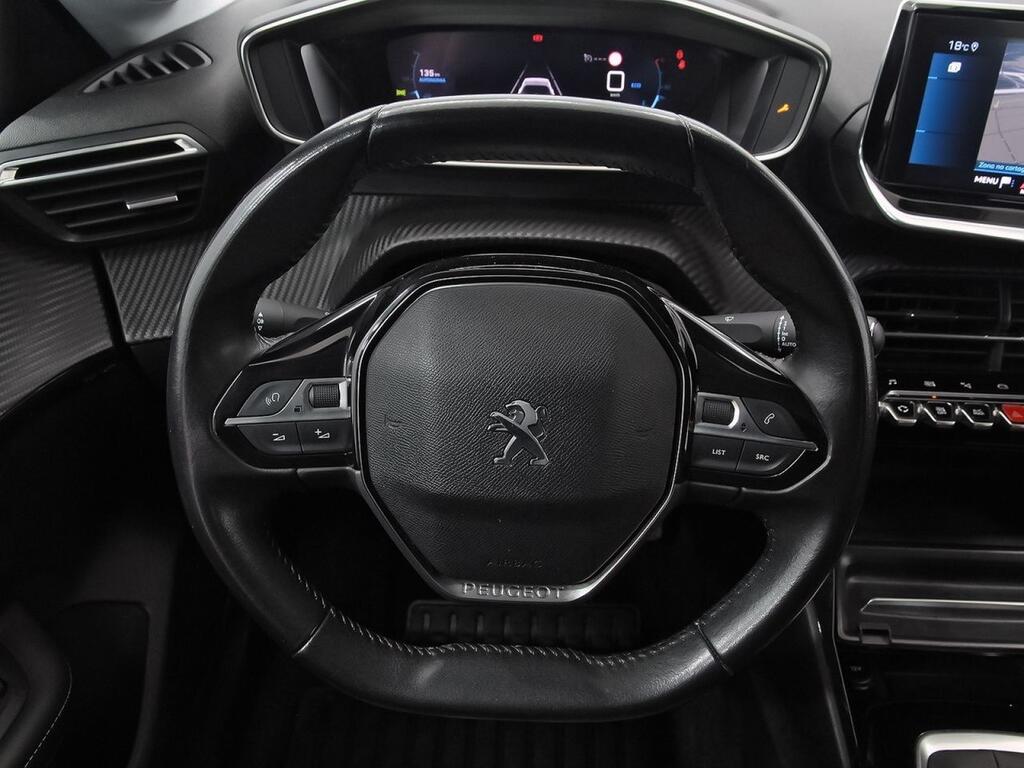 Peugeot 208 PureTech 73kW (100CV) Allure 21
