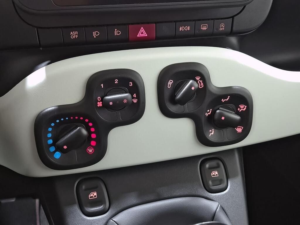 Fiat Panda Panda Cross 1.0 Hybrid 51kw (70CV) 23