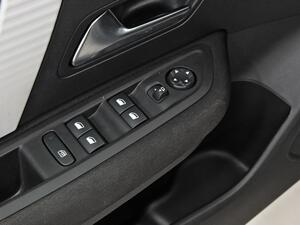 Citroën C4 Hybrid 145 ë-DCS6 Plus 13