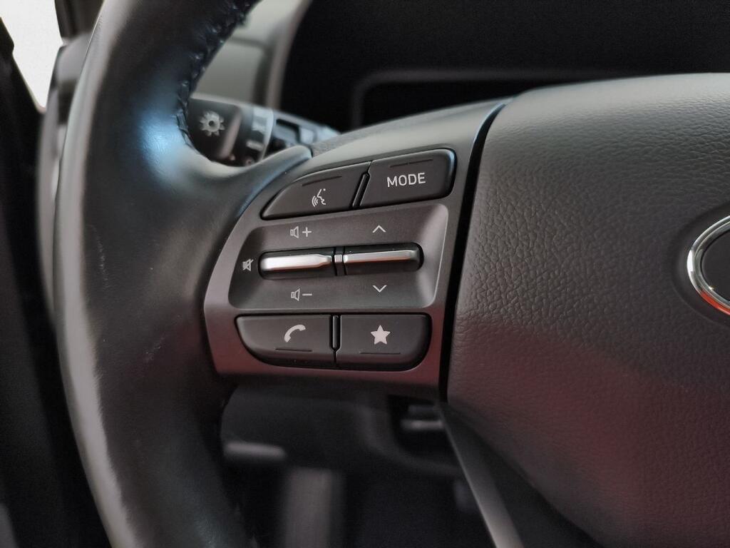 Hyundai Kona 1.6 GDI HEV Style Sky DCT Segunda mano