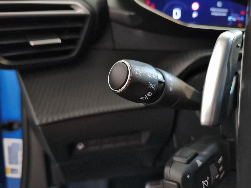 Peugeot 2008 GT Puretech 130 S&S EAT8 16