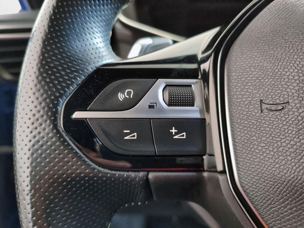 Peugeot 2008 GT Puretech 130 S&S EAT8 13