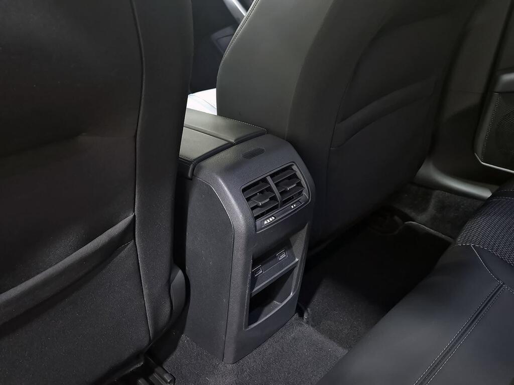 Peugeot 308 5P Allure Pack PureTech 130 S&S EAT8 34