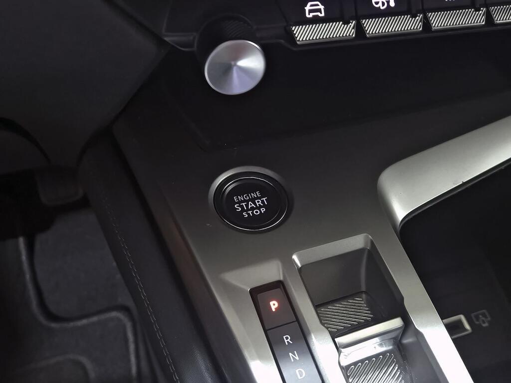 Peugeot 308 5P Allure Pack PureTech 130 S&S EAT8 28