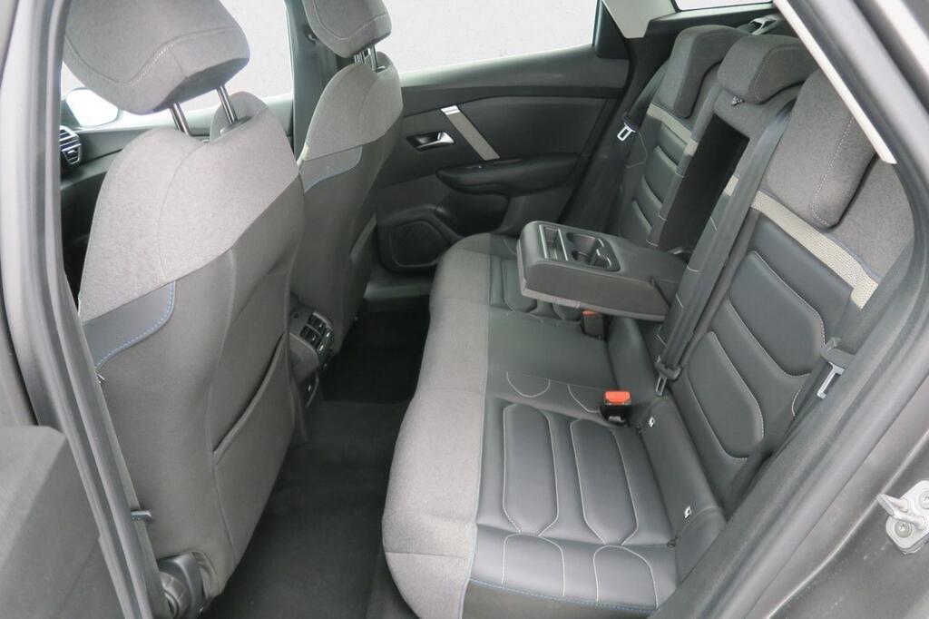 Citroën C4 PureTech 130 S&S 6v Shine 20