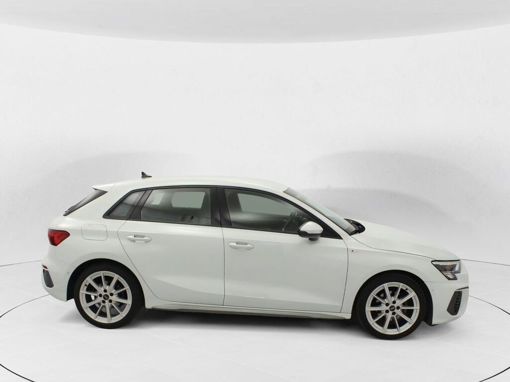 Audi A3 Sportback Genuine 35 TDI 110kW S tronic 3
