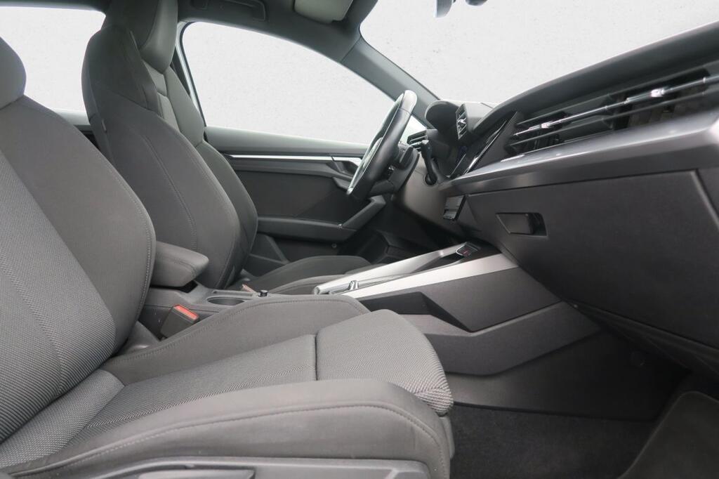 Audi A3 Sportback Genuine 35 TDI 110kW S tronic 8