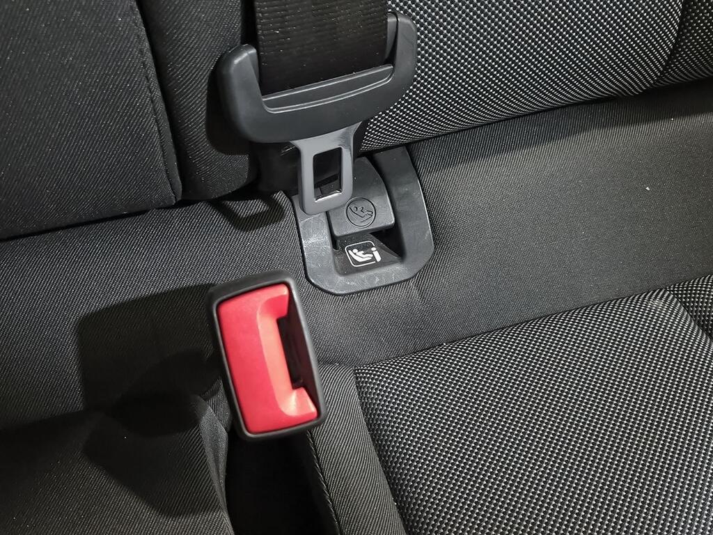 Audi Q3 35 TDI quattro 110kW (150CV) 32