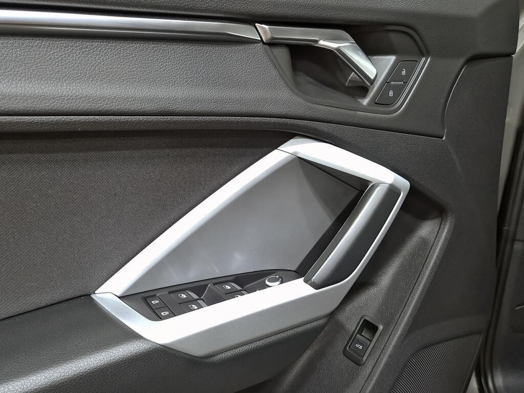 Audi Q3 35 TDI quattro 110kW (150CV) 13