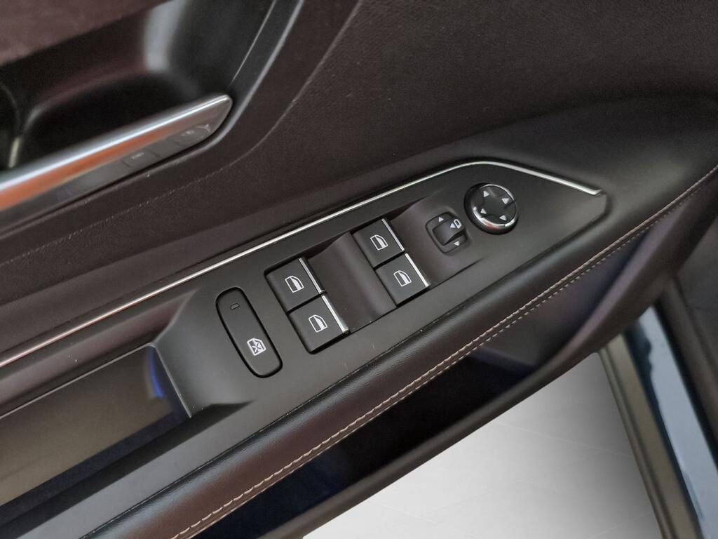 Peugeot 3008 Hybrid 225 e-EAT8 GT Pack Segunda mano