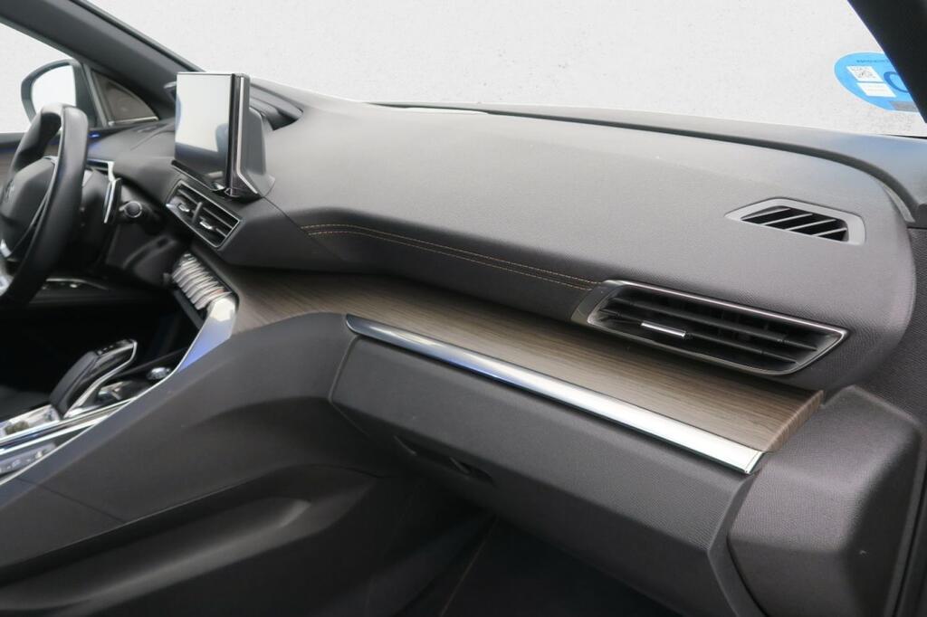 Peugeot 3008 Hybrid 225 e-EAT8 GT Pack 30