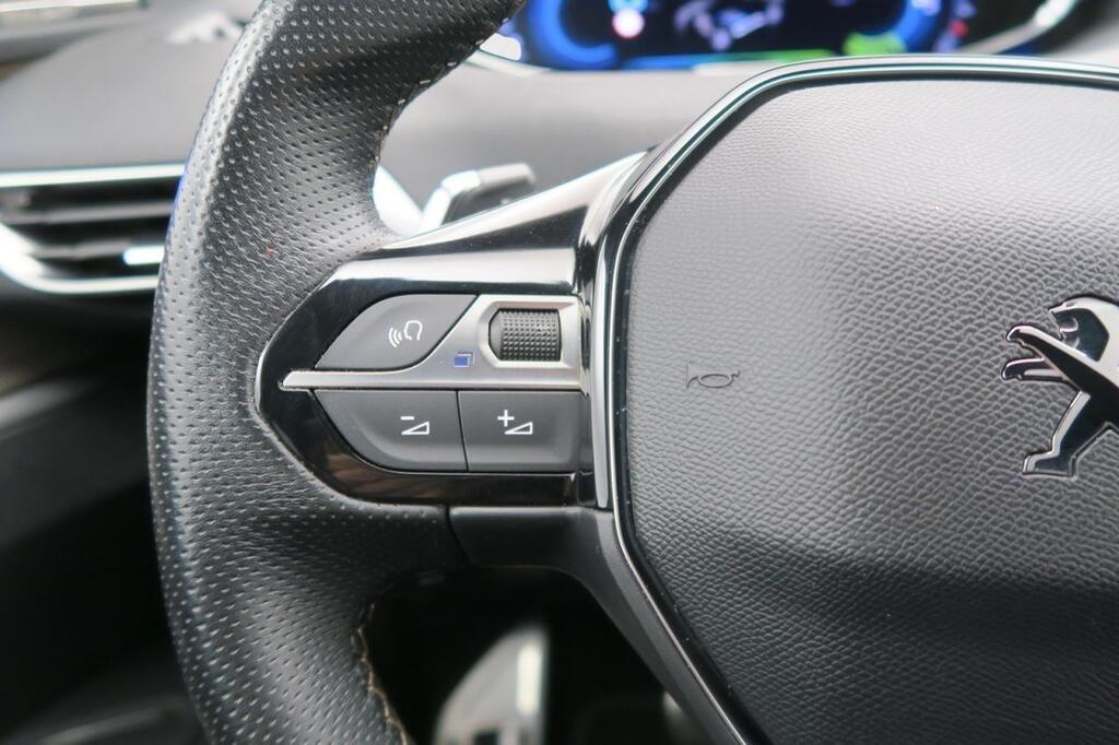 Peugeot 3008 Hybrid 225 e-EAT8 GT Pack 22