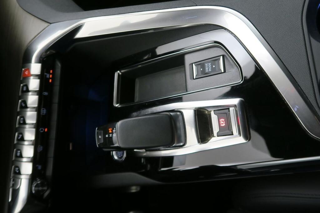 Peugeot 3008 Hybrid 225 e-EAT8 GT Pack 21