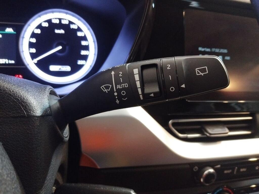 Kia Niro 1.6 GDi HEV 104kW (141CV) Drive 11