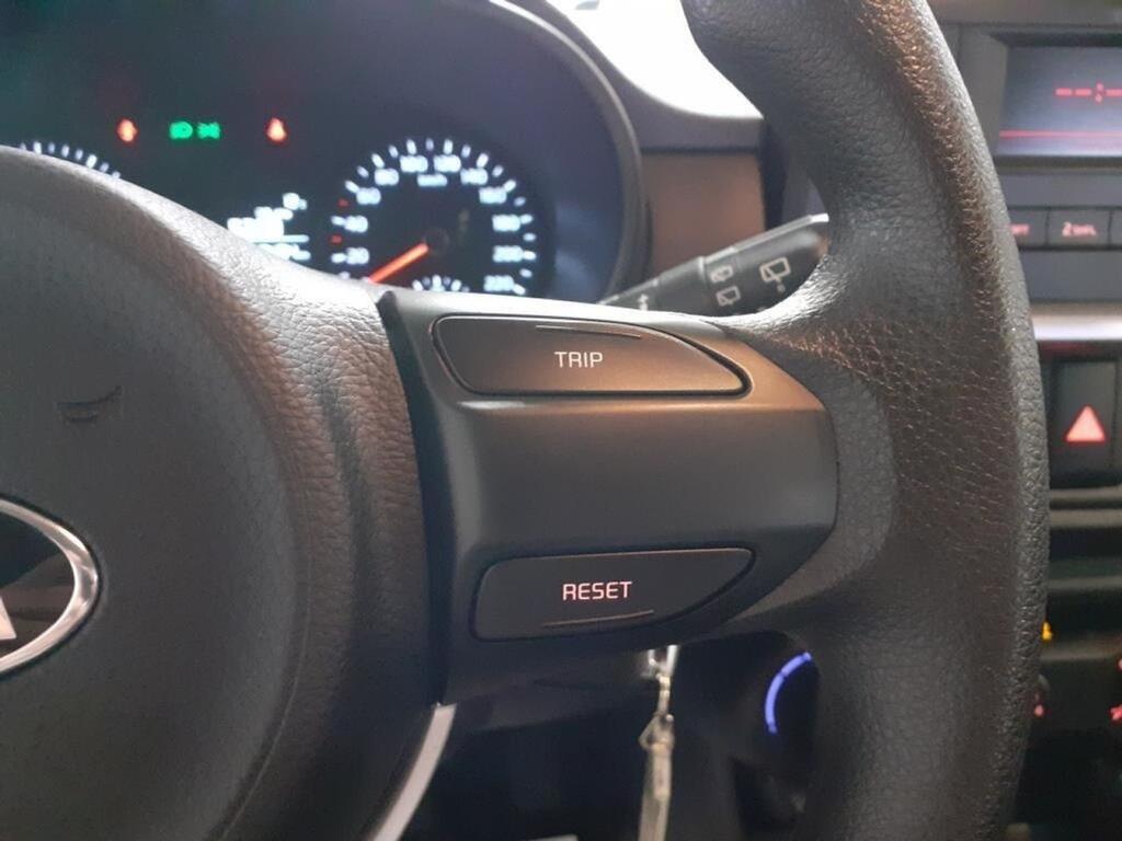 Kia Picanto 1.0 CVVT 49kW (67CV) Concept 13