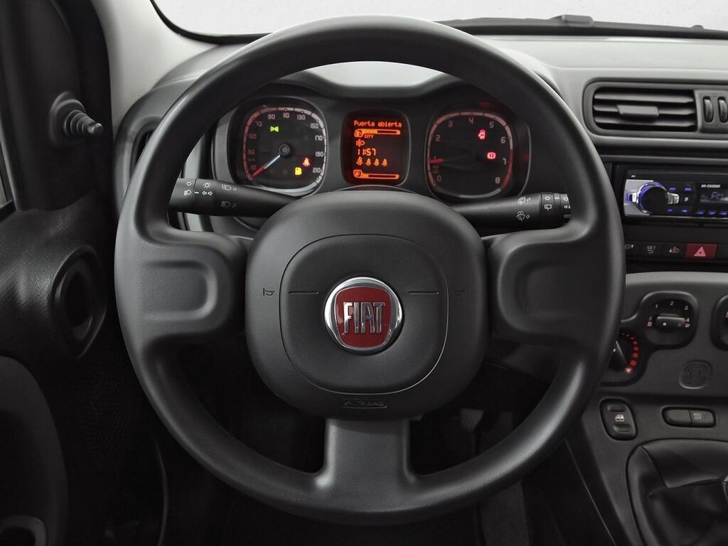 Fiat Panda Cross 1.0 Hybrid 51kw (70CV) 8
